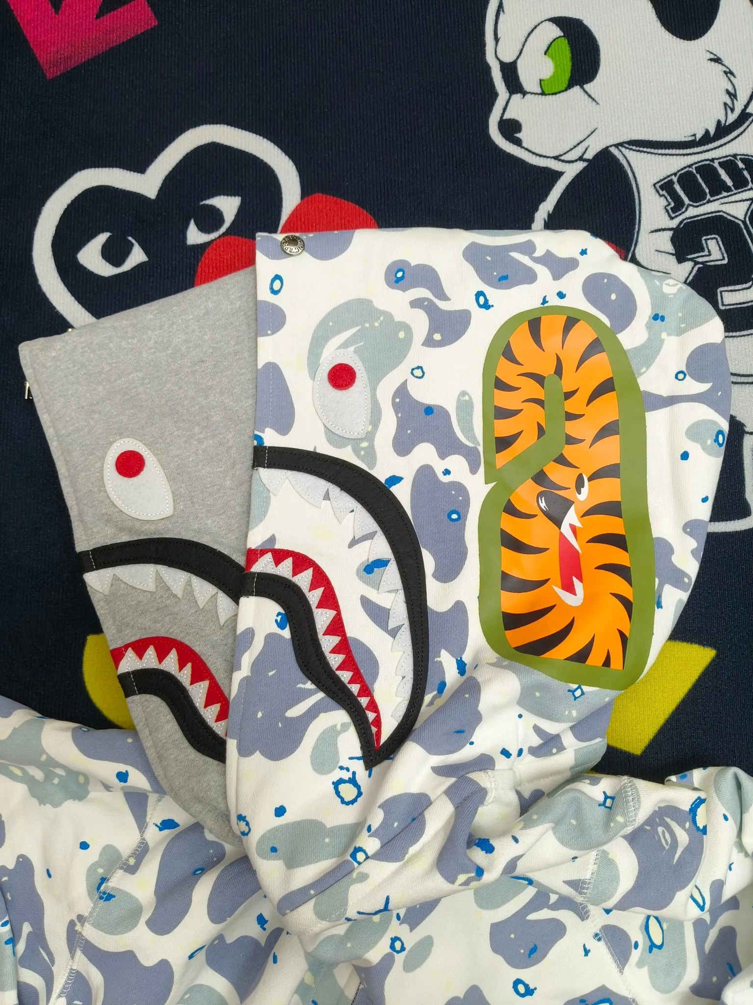 XX 051 BAPE SPACE CAMO SHARK 21SS luminous starry sky camouflage double-headed shark sweatshirt Couple model: S—XXL [Black White]